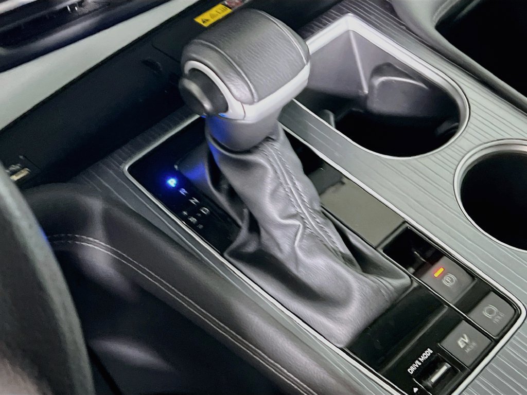 Certified 2025 Toyota Sienna XLE FWD image 15