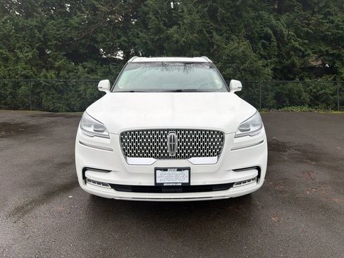 Used 2021 Lincoln Aviator Reserve image 2