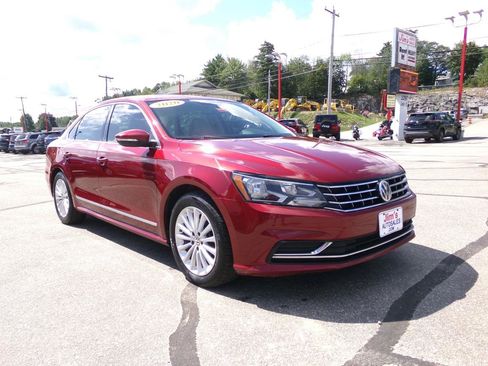Used 2017 Volkswagen Passat 1.8T SE FWD image 7
