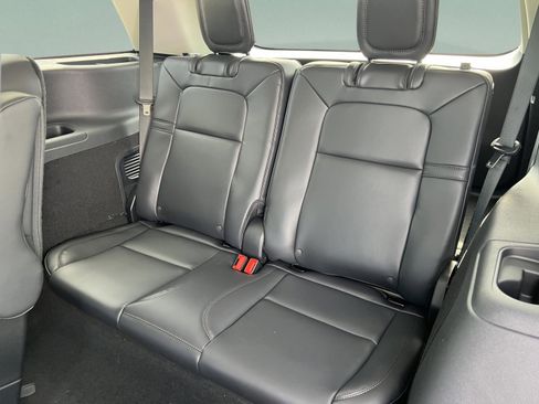 New 2026 Lincoln Aviator 2WD image 25