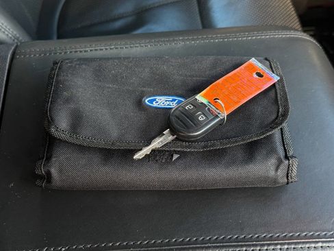 Used 2015 Ford F350 Platinum image 42