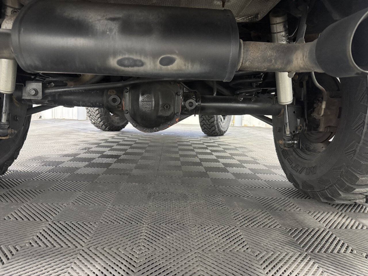 Used 2018 Jeep Wrangler Unlimited Rubicon w/ Connectivity Group AWD/4WD image 39
