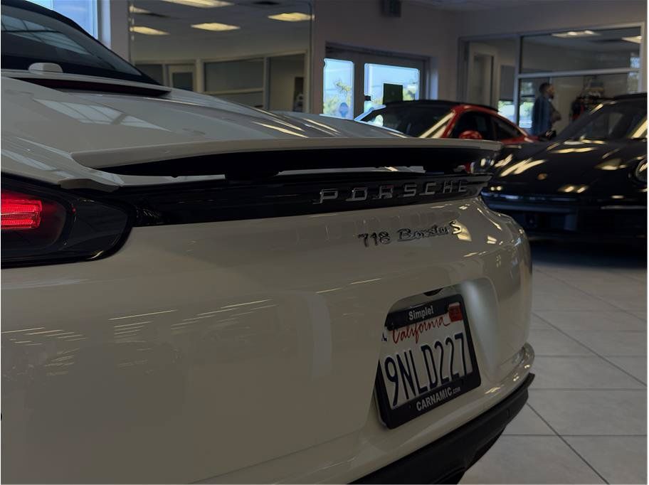 Used 2024 Porsche 718 Boxster S RWD image 35