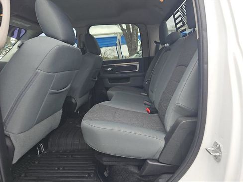 Used 2018 RAM 2500 Big Horn w/ Harvest Edition image 7