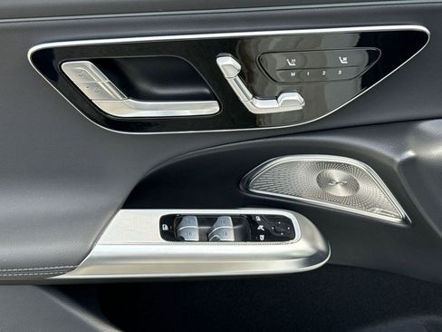 New 2025 Mercedes-Benz E 350 4MATIC Sedan image 12