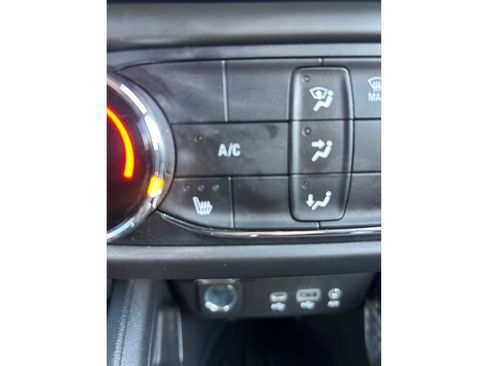 Used 2023 Chevrolet TrailBlazer ACTIV AWD/4WD image 38