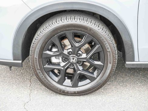 Used 2024 Honda HR-V Sport image 9