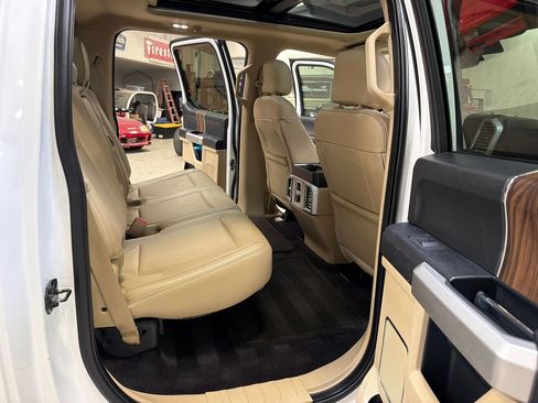 Used 2015 Ford F150 Lariat w/ Equipment Group 501A Mid RWD image 40
