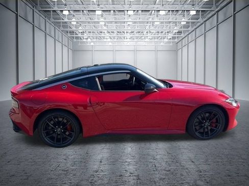 Used 2025 Nissan Z Performance w/ Floor Mat Package RWD image 6