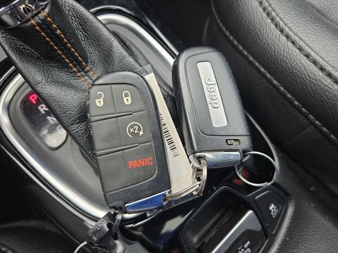 Used 2021 Jeep Compass Limited w/ Sun and Sound Group AWD/4WD image 35