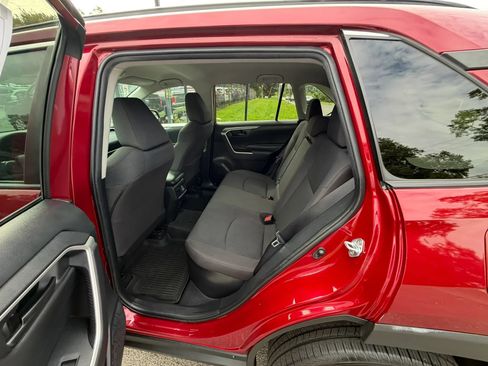 Used 2020 Toyota RAV4 LE w/ All Weather Liner Package AWD/4WD image 19
