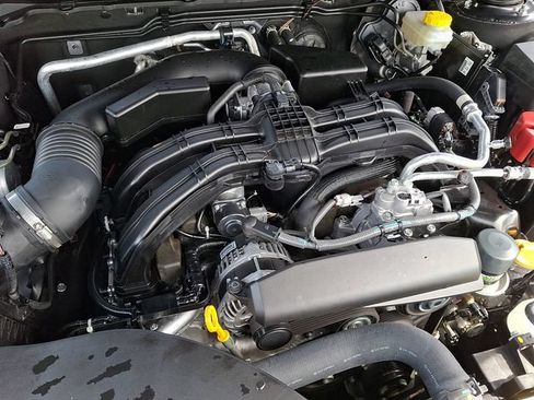 Used 2025 Subaru Outback Premium w/ Popular Package #1A AWD/4WD image 28