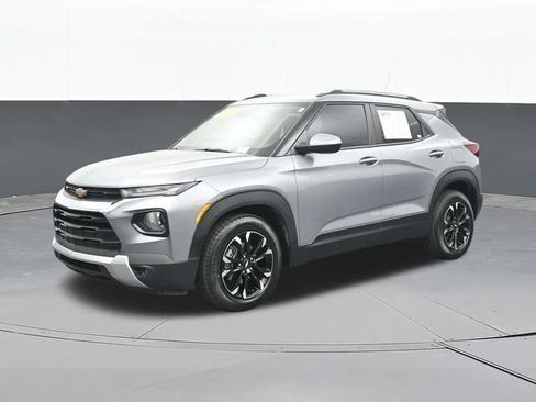 Used 2023 Chevrolet TrailBlazer LT FWD image 4