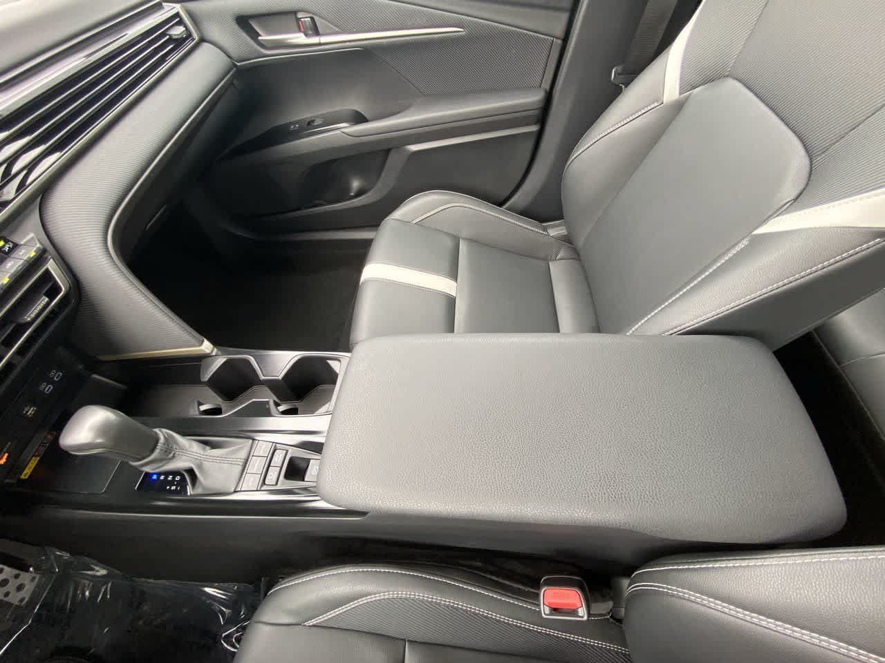 Certified 2025 Toyota Camry SE FWD image 20