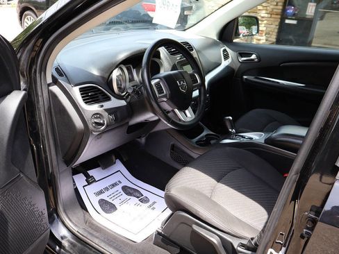 Used 2018 Dodge Journey SXT w/ Blacktop Package AWD/4WD image 13