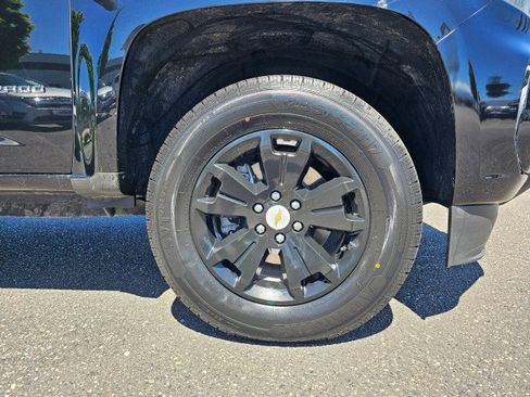 Used 2022 Chevrolet Colorado LT w/ Fleet Safety Package RWD image 9