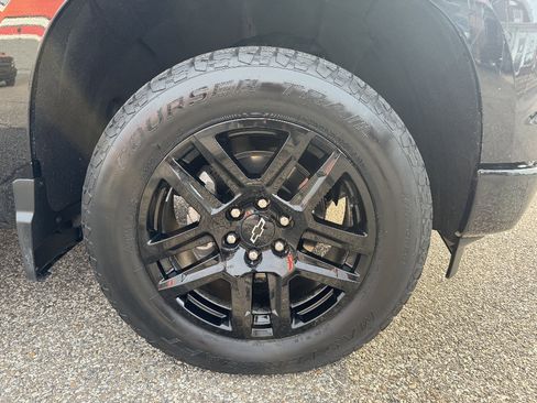 Used 2023 Chevrolet Silverado 1500 RST w/ Z71 Off-Road Package image 8