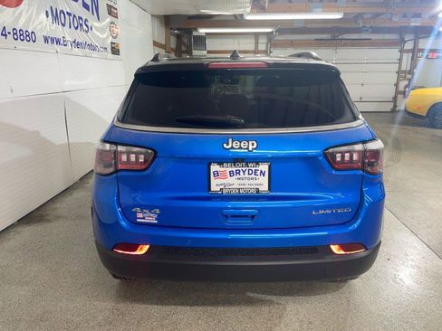 Used 2025 Jeep Compass Limited image 4