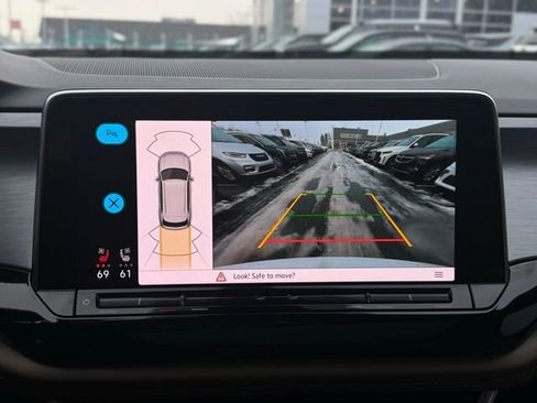 Used 2025 Volkswagen Atlas Cross Sport SE w/ Panoramic Sunroof Package image 37