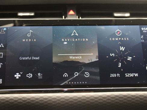 Used 2023 Land Rover Range Rover Evoque R-Dynamic S image 26