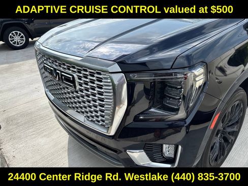 Used 2023 GMC Yukon Denali w/ Denali Reserve Package AWD/4WD image 5