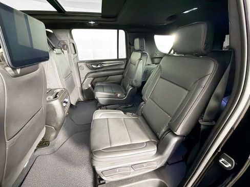 Used 2023 GMC Yukon XL Denali w/ Denali Reserve Package image 26
