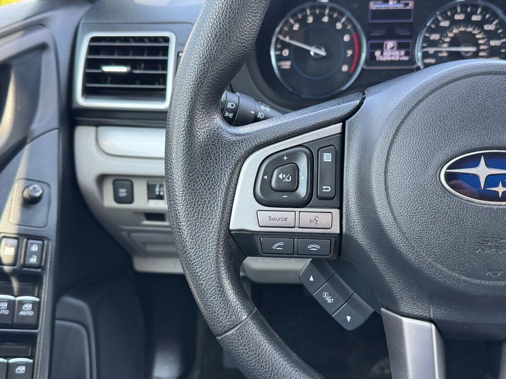 Used 2018 Subaru Forester 2.5i Premium AWD/4WD image 37