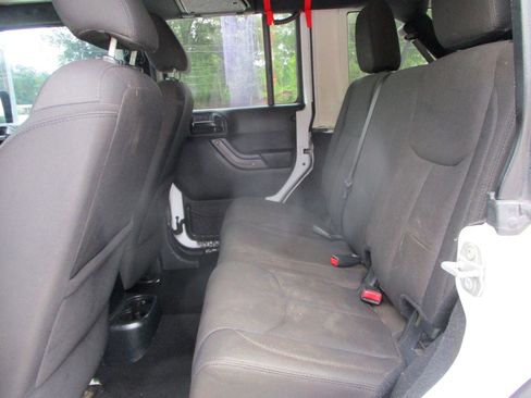 Used 2016 Jeep Wrangler Unlimited Sport w/ Quick Order Package 24S AWD/4WD image 14