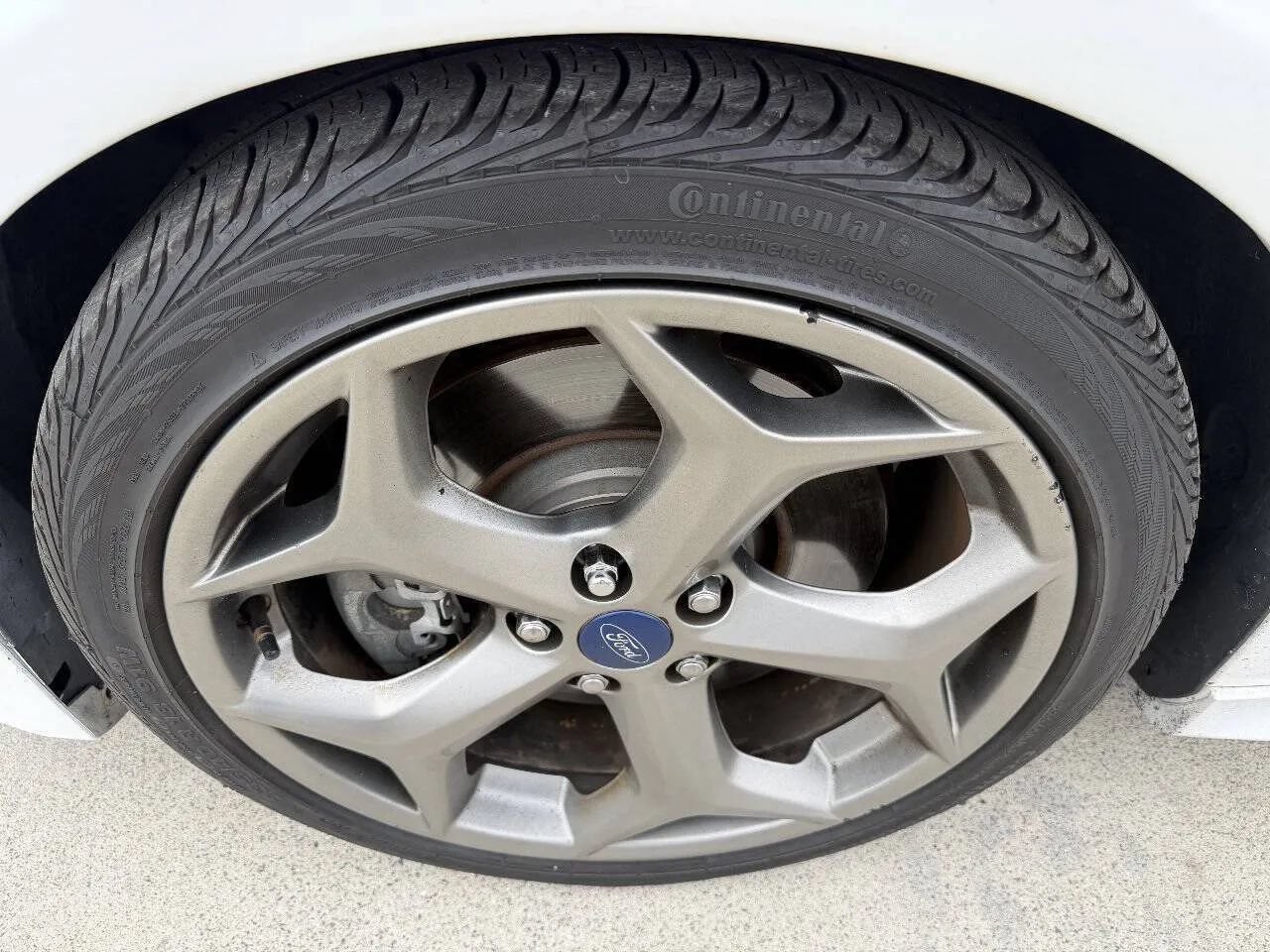 Used 2018 Ford Focus ST w/ Equipment Group 401A FWD image 22