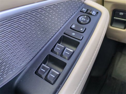 Used 2023 Acura MDX SH-AWD w/ Advance Package image 30