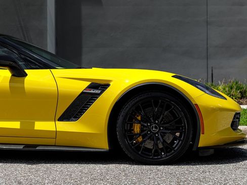 Used 2019 Chevrolet Corvette Z06 RWD image 15