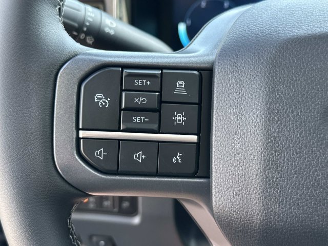 New 2026 Ford F250 Lariat w/ Black Appearance Package AWD/4WD image 23