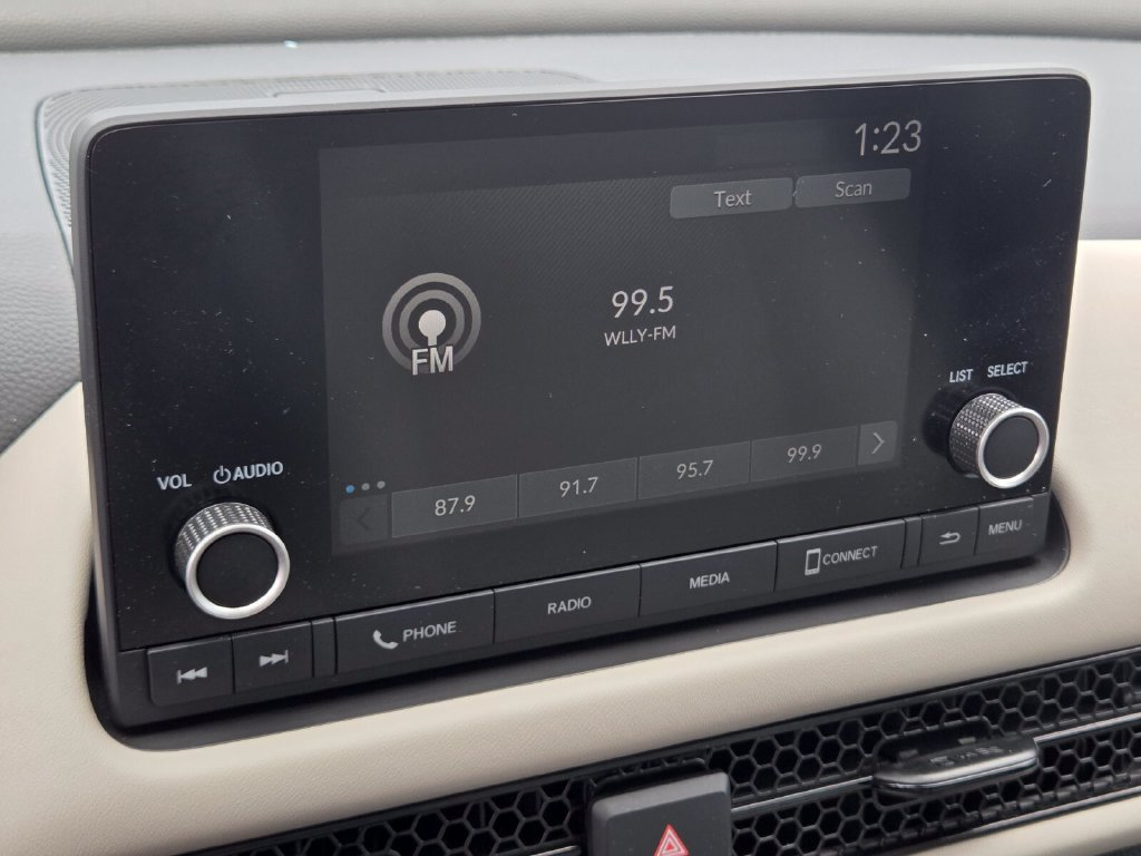 Certified 2025 Honda HR-V LX image 23