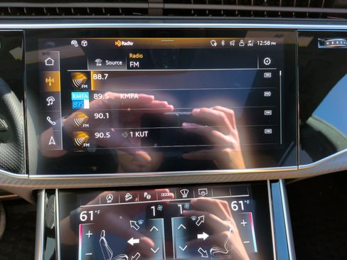 Used 2025 Audi RS Q8 performance image 23