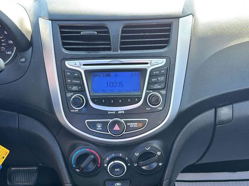 Used 2012 Hyundai Accent GS image 14