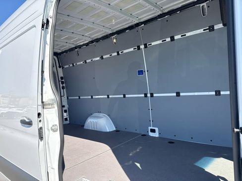New 2026 Mercedes-Benz Sprinter 2500 image 21