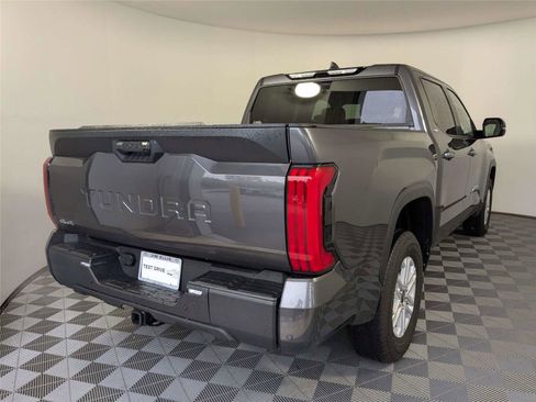 Used 2025 Toyota Tundra SR5 w/ SR5 Premium Package AWD/4WD image 5