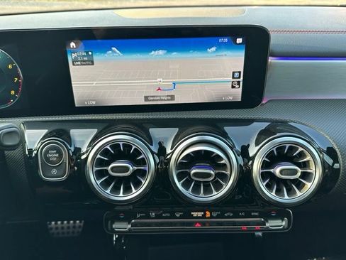 Used 2021 Mercedes-Benz CLA 250 4MATIC image 35