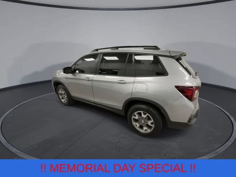 Used 2023 Honda Passport TrailSport image 6