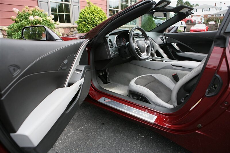 Used 2016 Chevrolet Corvette Stingray Coupe w/ 2LT Preferred Equipment Group RWD image 17