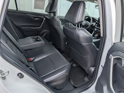 Used 2023 Toyota RAV4 Limited image 30