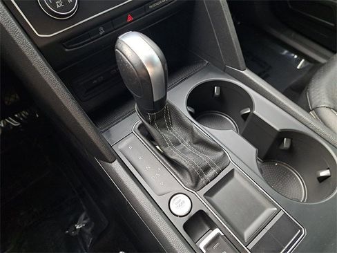 Used 2022 Volkswagen Atlas SE image 27