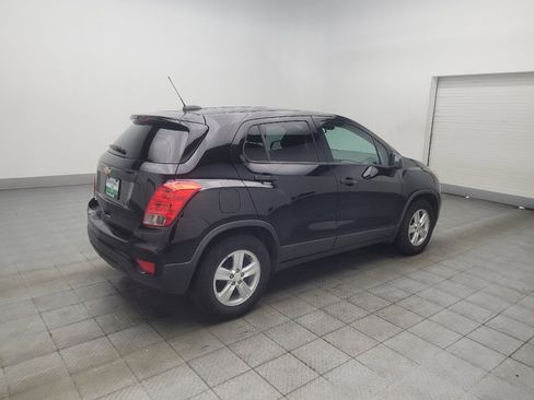 Used 2020 Chevrolet Trax LS w/ Tint and Cruise Package FWD image 10