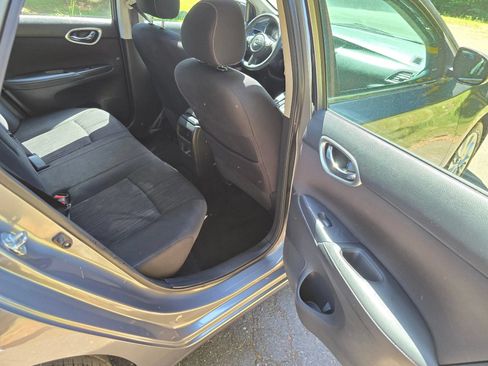 Used 2017 Nissan Sentra SV w/ Style Package FWD image 14