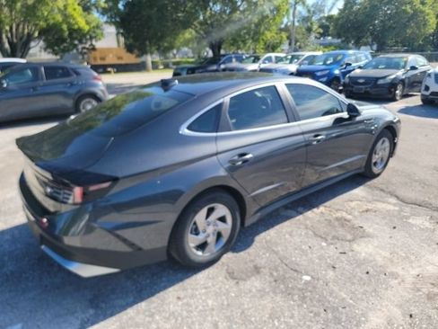 Used 2025 Hyundai Sonata SE FWD image 4
