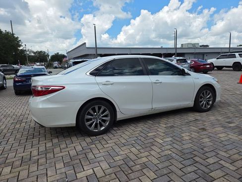 Certified 2016 Toyota Camry XLE FWD image 11