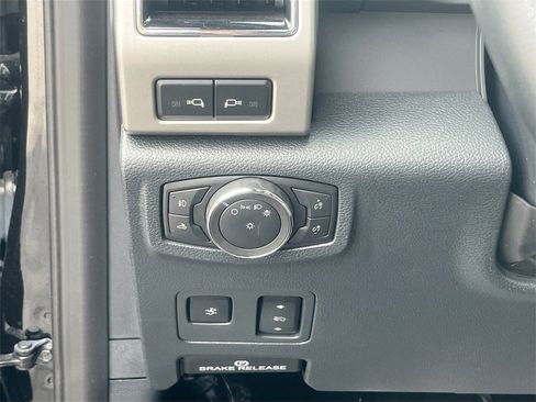 Used 2022 Ford F250 Lariat w/ Tremor Off-Road Package image 8