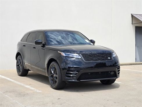 New 2026 Land Rover Range Rover Velar Dynamic SE image 2
