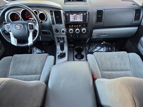 Used 2017 Toyota Sequoia SR5 AWD/4WD image 16