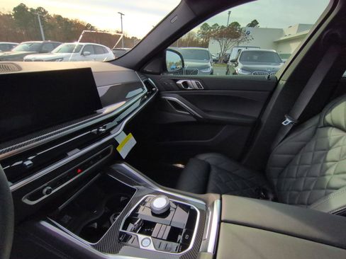 New 2026 BMW X6 M60i image 3